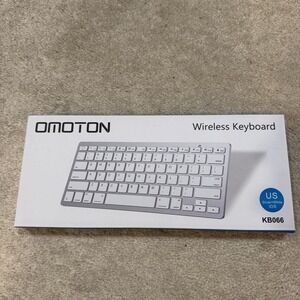 Omoton Wireless Bluetooth Keyboard Flat Buttons Silver & White KB066